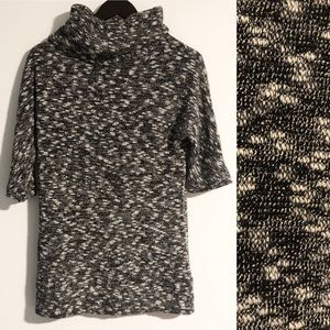 johnston & murphy black white half sleeve long sweater.